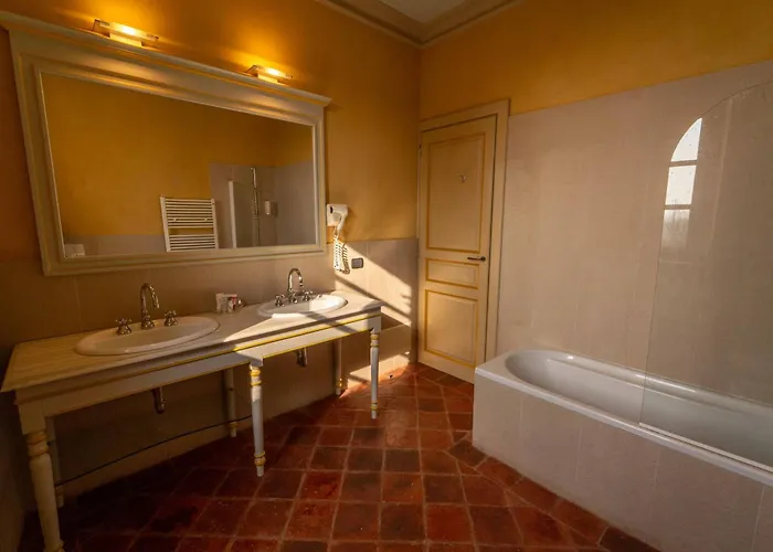 Foresteria Del Castello Di 3*